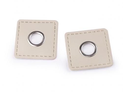 Průchodka s koženkovým čtverečkem k našití, průvlek 10 mm, barva 2 béžovobílá
