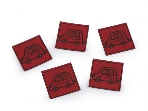 Nášivka / štítek z eko kůže - chlapecké motivy, barva 1 červená auto
