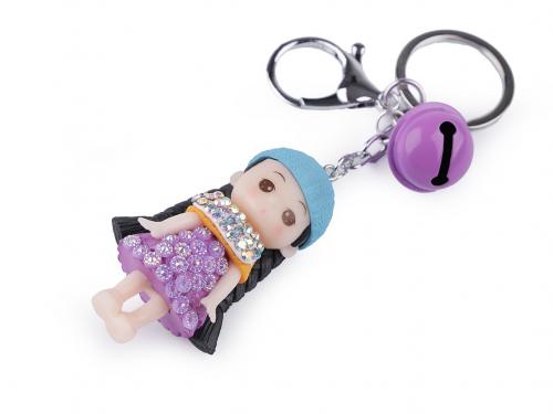Přívěsek na klíče / batoh panenka s rolničkou, barva 5 fialová