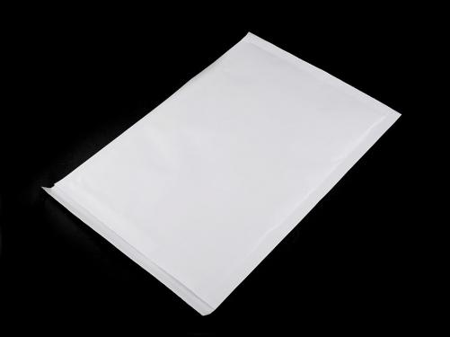Papírová obálka 22,5x34 cm s bublinkovou fólií uvnitř, barva bílá
