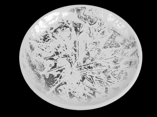 Dekorační tácek / talíř Ø29,5 cm, barva bílá stříbrná