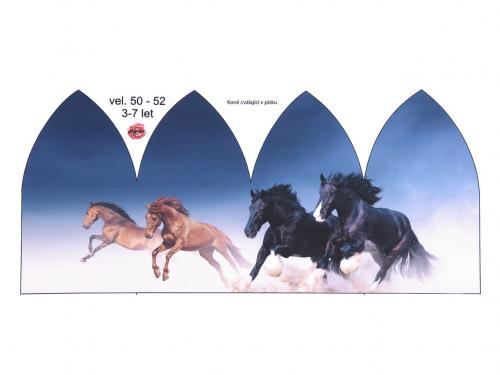Panel na dětskou čepici, barva 1 modrá kůň