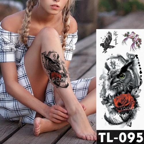 Dočasné falešné tetování na nohu se sovou a růží